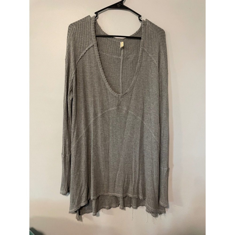 Free People We The Free Gray Thermal V-Neck Waffle Knit Top Large